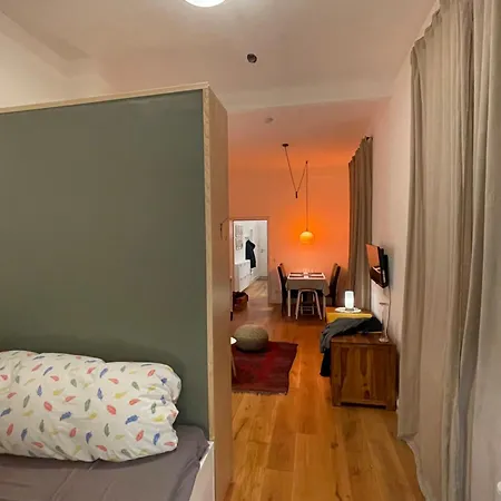 Apartment Neu Stephen Gill Cologne