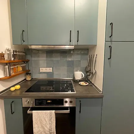 Neu Stephen Gill Apartment