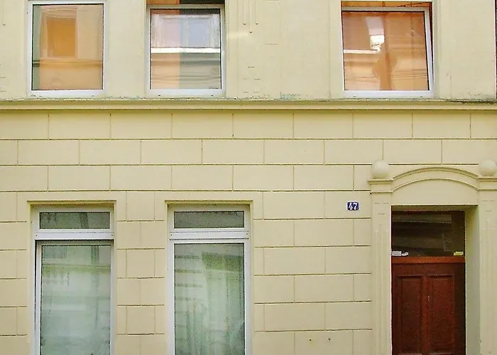 Neu Stephen Gill Cologne